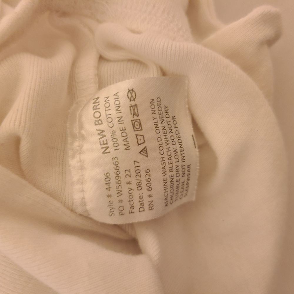 GERBER SLEEP SACK & ONESIE BUNDLE - NEWBORN - Picture 4 of 11